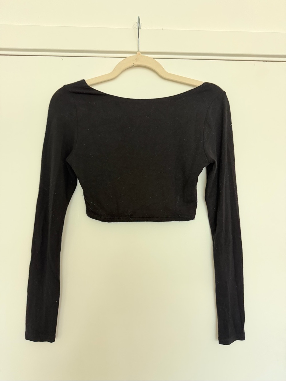 naked wardrobe Black Scoop Neck Long Sleeve Crop Top - Picture 2 of 3